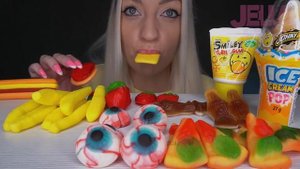 ASMR EATING RAINBOW DESSERT, LOLLIPOP, CANDY, JELLY EYES 캔디 젤리, 무지개 (CHEWING GUM) MUKBANG 먹방