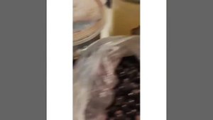 Коктейль из сыворотки и замороженных фруктов.