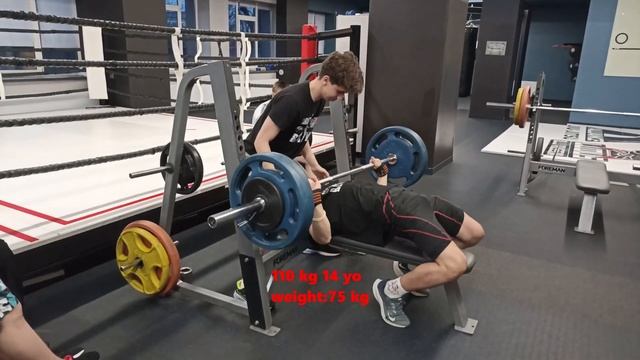 ЖИМ 110 КГ В 14 ЛЕТ! КАЧАЕМСЯ ! ХИМИЯ РАБОТАЕТ?! смотреть онлайн