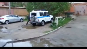 время 3 утра. баскетбол ногой
