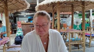 Паттайя. Шли в Дыру, попали в Солому! Кафе Kwan.