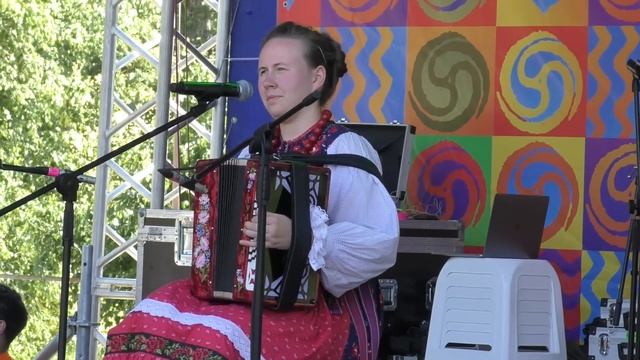 София Горбунова. Мастер класс "Сибирские наигрыши" на фестивале "Мир Сибири" 10 июля 2022 г. смотреть онлайн