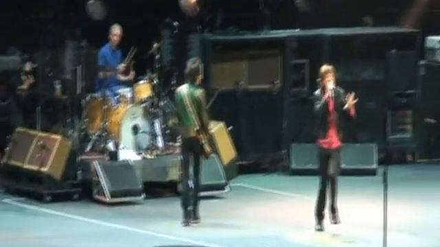 Rolling Stones Start me up O2 Arena London смотреть онлайн