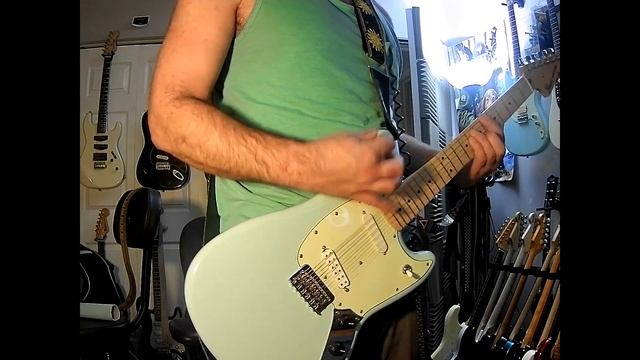 Nirvana - Polly Live at the Paramount Guitar Cover on Fender Mustang смотреть онлайн