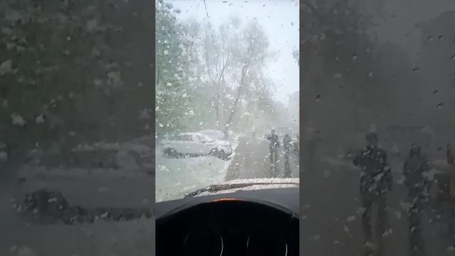 Снег в мае в Москве смотреть онлайн