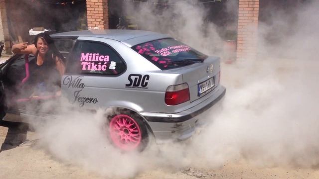 Milica Tikic Burnout смотреть онлайн