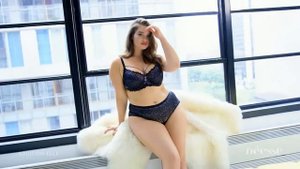 Alina Rai Hot Girl Big Booob