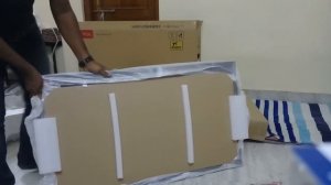 TCL 123 cm (49 inches) L49P10FS Full HD LED Smart TV UNBOXING