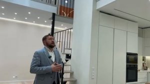 Обзор интерьера Двухэтажной квартиры за 15 млн. Я бы переехал туда жить!