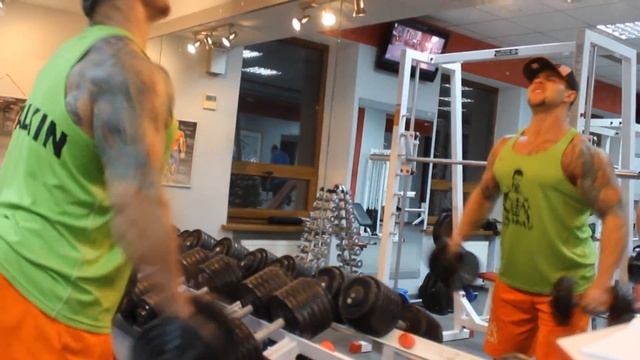 Качаем плечи с супертяжем. Тренировка Сергея Палкина и Максима Яковлева!!!