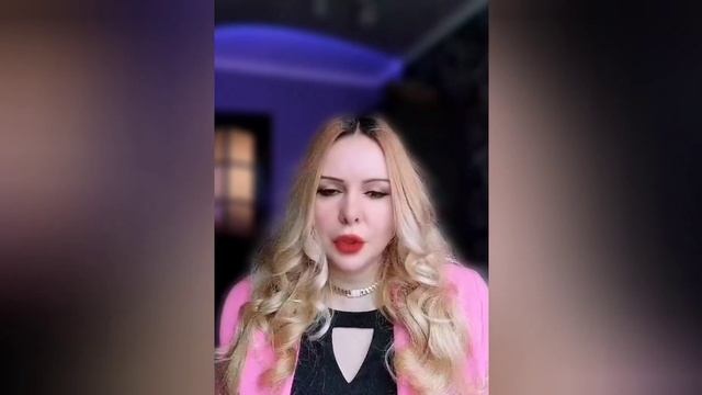 Подруги разрушают отношения. Подруга лезет в семью. Психология отношений.