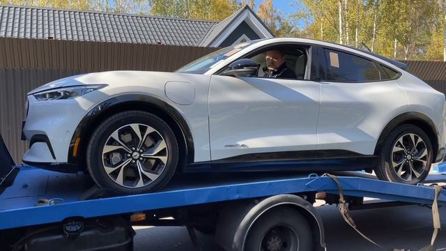 Я в Шоке ! Новый Ford Mustang Mach E впервые у Нас в Москве ! Это Пушка!!!