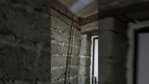 Три дня работы⚒️Прокладка электропроводки🔌 первого этажа готова, завели проводку на второй этаж.