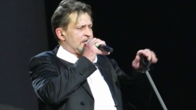 "Памяти В.С. Высоцкого" народный артист России Александр Домогаров.