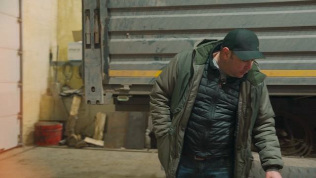 9-метровая печь буржуйка из трубы в гараже своими руками. Работает или нет? смотреть онлайн