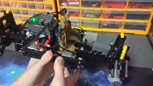 Внедорожник из LEGO TECHNIC / часть 1