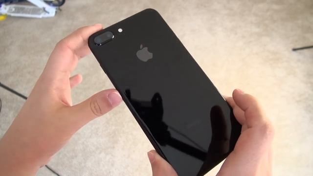 iPhone 7 Plus Jet Black׃ Unboxing a Unicorn! смотреть онлайн