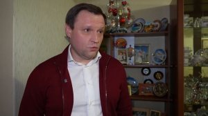 Сергей Пахомов поздравил ветерана ВОВ А.М. Галютина с наступающим Новым годом