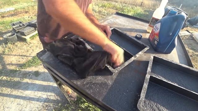 Эксперименты со смазками для форм / Тротуарная плитка своими руками / Эволюция / Будни ассенизатора
