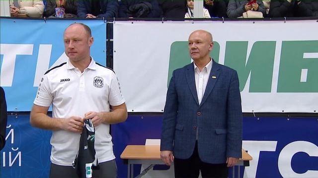 Дмитрий Рыбьяков получил именную футболку перед матчем между "Тюменью" и "Норильским Никелем" смотреть онлайн