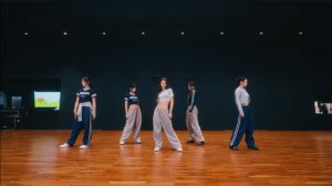 New Jeans (뉴진스) - 'New Jeans' dance practice mirrored