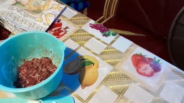 Сельские будни вязальщицы