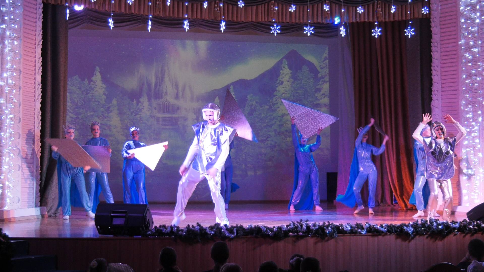 Во Дворце творчества прошла новогодняя елка