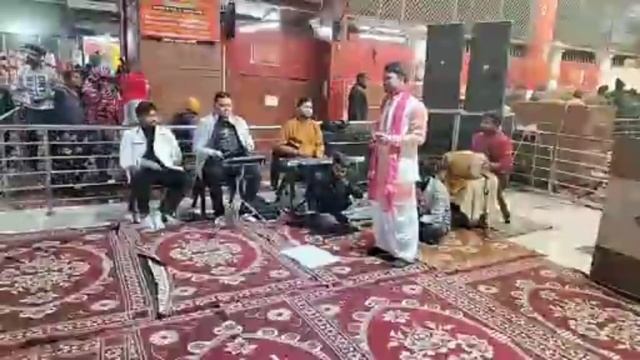 Tere Aheshan ka Badla Chukaya ja nhi skta.       Hindi Bhajan Guru Bandhan by #kumarvinod  #live