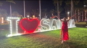 Обзор ресторана с русской музыкой на Хайнане. Как поесть утку по-пекински бесплатно?