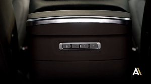 Установка подлокотника для второго ряда LiXiang L9 в AxessAuto