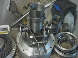 Механизм управления общим шагом  нижнего НВ соосного вертолёта ХА-3