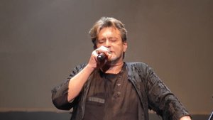 ОЧЕНЬ КРАСИВОЕ ИСПОЛНЕНИЕ! «АНАНАСЫ В ШАМПАНСКОМ» НАРОДНЫЙ АРТИСТ РОССИИ АЛЕКСАНДР ДОМОГАРОВ.