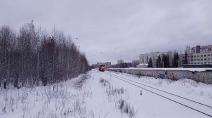 Необычный день: Дополнительный СПб , свистящие тапки , грузовой с одним вагоном. Декабрь 2024