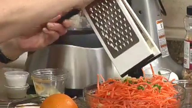Peanut, Orange, and Carrot Salad (PICNIC FOODS)
