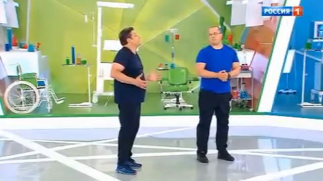 Упражнения "Собака мордою вниз" и уменьшение боли в коленях смотреть онлайн