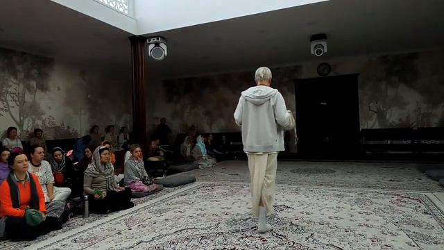 23/12/2023 Джапа-медитация с Е.М. Чайтанья Чандра Чараном прабху. Вриндаван парк