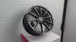 Topwheels GT02 19 9.0J +26 5X112 66.6 вес 10kg Titanium