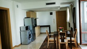 Продам квартиру в Болгарии СРОЧНО! Двухкомнатный апартамент с видом на море "Эмералд Резорт" Равда