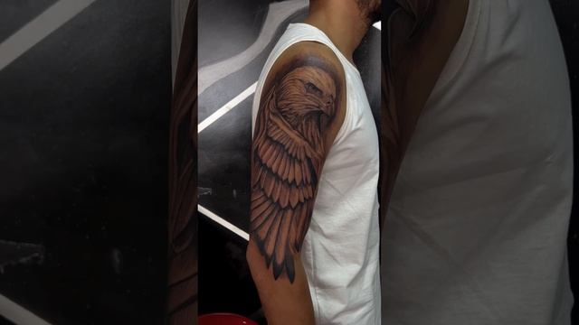 Tattoo águia realismo
