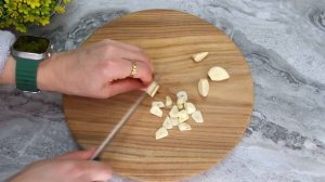 75-летний дед рыбак научил меня этому трюку❗ Вкусный ужин в одной сковороде, рецепт рыбы минтай.