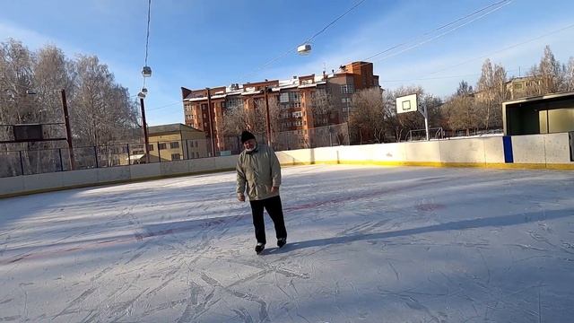 Поздравляю с первым днем зимы! Барнаул, 1 декабря, на катке!