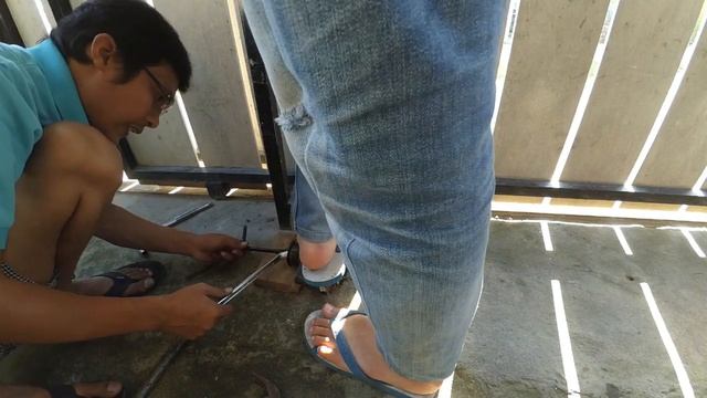 Melepas Pulley Alternator / Dinamo Pengisian Mobil смотреть онлайн