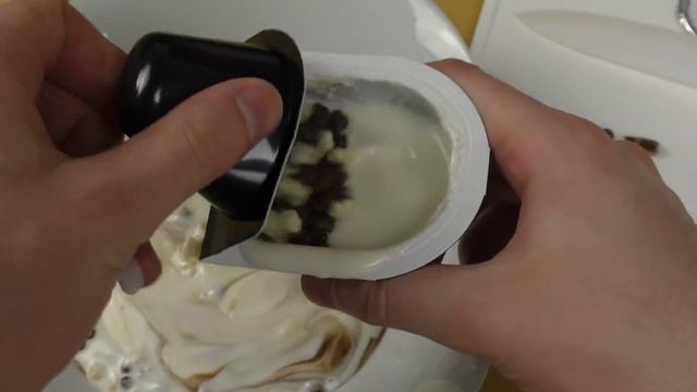 Mars Twix mm Yogurt - Smarties and Chewbacca crunchy Yoghurt