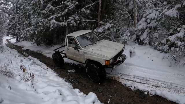 Superbowl Snow & Mud Fest смотреть онлайн