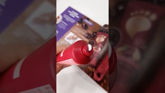 Крем для ног с черешней и миндальным маслом 38473 Oriflame 15 каталог 2021