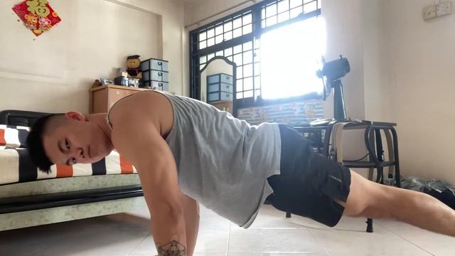 GMB Week 3, Day 1 - Push Ups смотреть онлайн