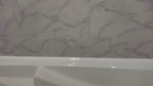 Сделали герметичный шов между стеной и ванной. Герметично и эстетично!