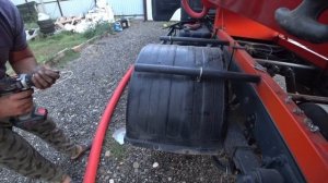 Умер сигнал и сорвал брызговик. Полный ахтунг. Будни ассенизатора.