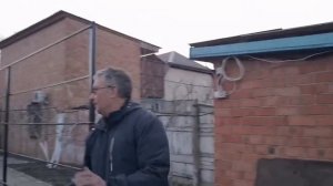 Поднимаем курятник домкратом. Начало. Ремонт. Шашлык. Работа...