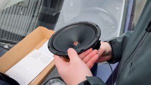 Замена динамиков в Mazda 6 gg на DL Audio Raven 165 V.2